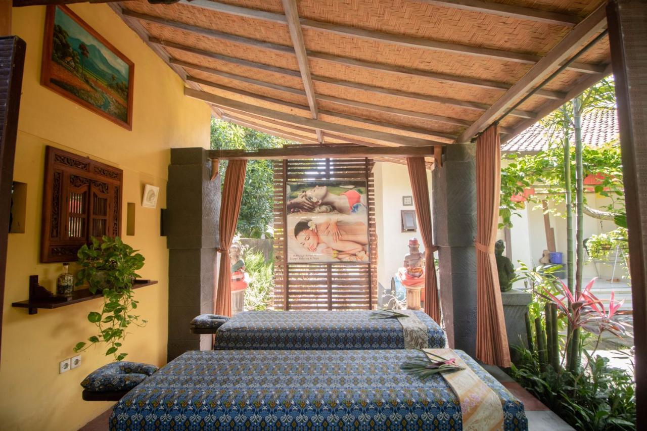 Giri Sari Guest House Pemuteran Exteriör bild