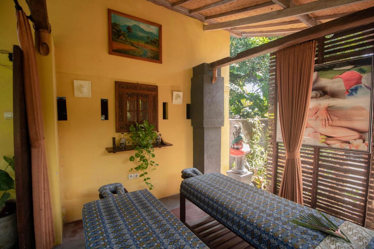 Giri Sari Guest House Pemuteran Exteriör bild