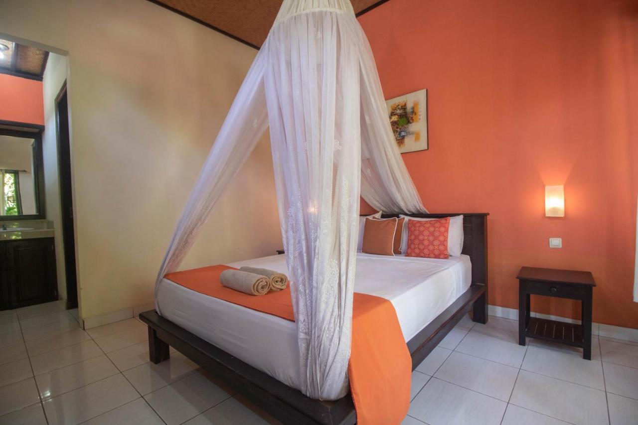 Giri Sari Guest House Pemuteran Exteriör bild