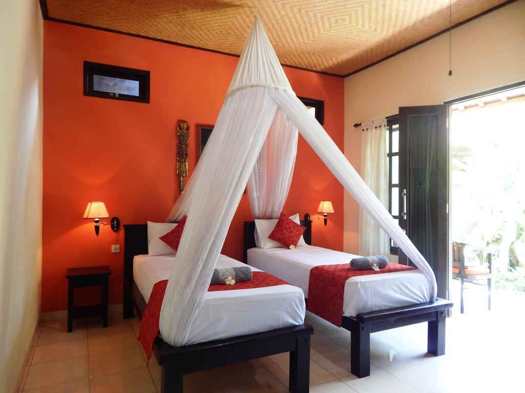 Giri Sari Guest House Pemuteran Exteriör bild