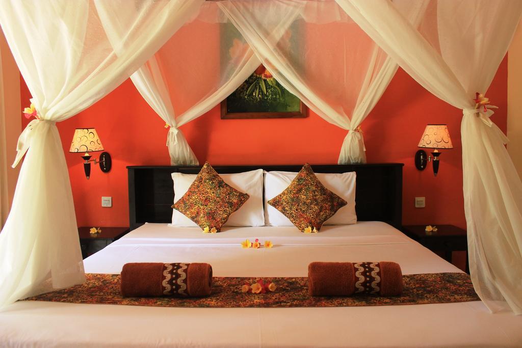 Giri Sari Guest House Pemuteran Exteriör bild